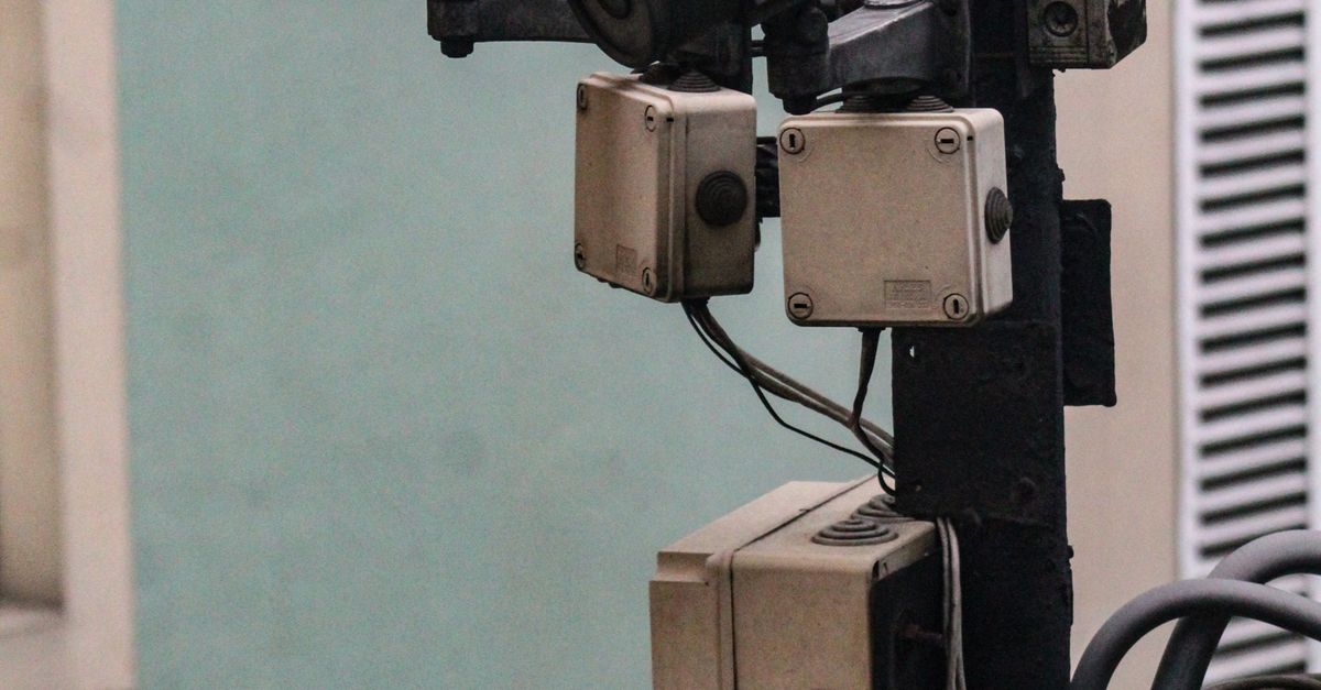 Cost Considerations When Choosing C-Mount Cameras